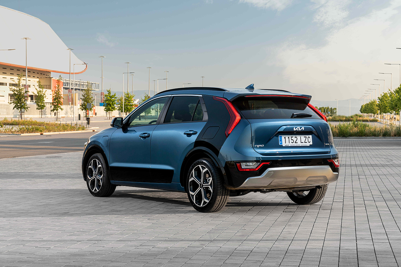 Kia Niro HEV, Kia Sportage HEV y Kia EV3: la gama más completa, electrificada y versátil del segmento C-SUV