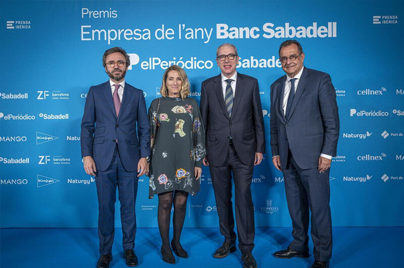 Aitor Moll, consejero delegado de Prensa Ibérica; Núria Burguera, directora de comunicación del Port de Barcelona; José Alberto Carbonell, director del Port de Barcelona, y Albert Sáez, director de EL PERIÓDICO.
