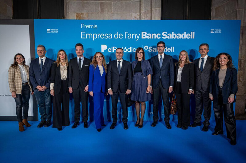 Berta Almazán, de protocolo de Agbar; José Guerra, director de comunicación de Agbar; Jorge Manent, director general de Agbar; Felipe Campos, consejero delegado de Agbar; Rebeca Marín, directora ejecutiva de negocio de Agbar; Meritxell Farré, directora de participació de Agbar; Sandra Llobell, directora de comunicación de Agbar; Ciril Rozman, director general de estrategia corporativa de Agbar; Ruth Fontanet, directora de estrategia, comunicación y regulación de Agbar; Xantal Moratonas, técnica de protocolo y relaciones públicas de Agbar; Manel Giraldo; director de desarrollo de alianzas de Agbar.