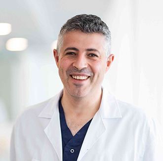 Dr. David Martínez Ares, que trabaja en Hospital Quirónsalud Miguel Domínguez y en el Hospital Quirónsalud A Coruña.